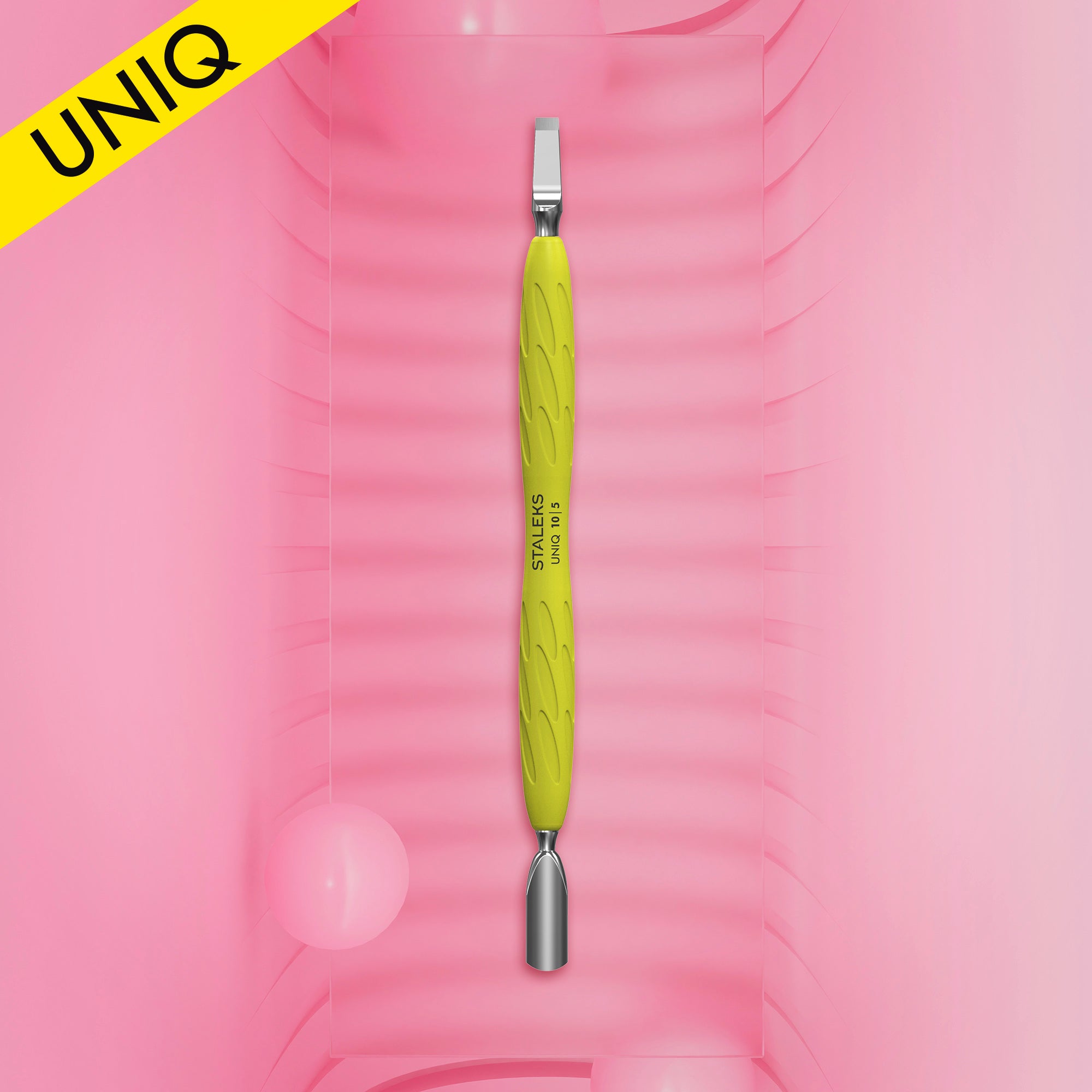 Manicure pusher Gummy with yellow silicone handle UNIQ 10 TYPE 5 (rounded narrow pusher and straight blade)