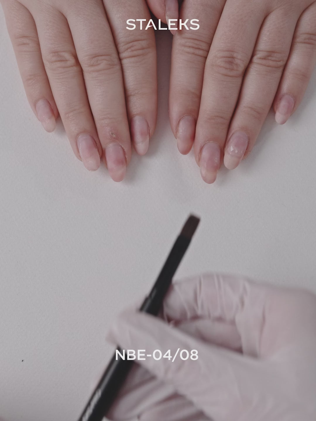 Tải video: STALEKS EXPERT 04/08 Double-ended brush, for gel 7 mm/for gel 10 mm